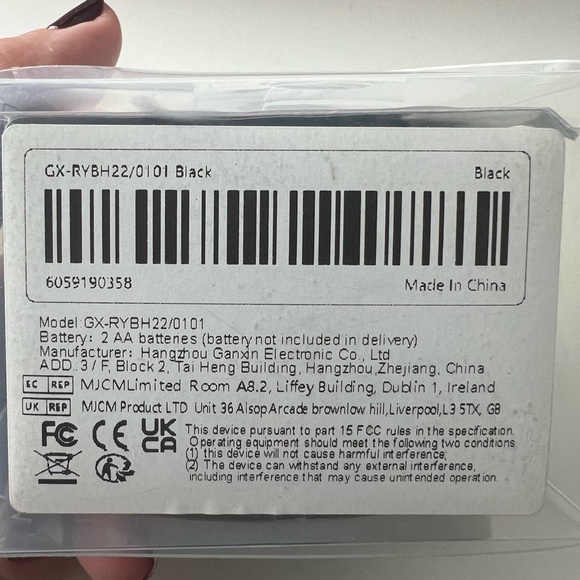 Desktop vacuum - Picture 2 of 4